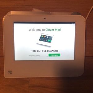 Mobil card reader with receipts and network capabilities for small businesses